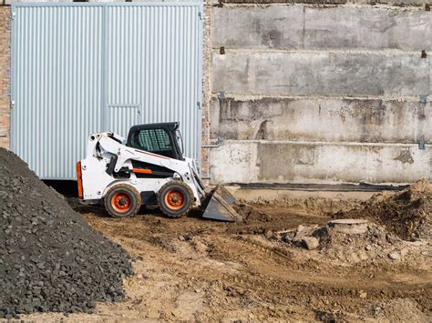 how to drive pipe with skid steer|easiest skid steer to operate.